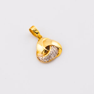 DO10027 - DIJE DE ORO TRINIDAD 18K - G 1.521