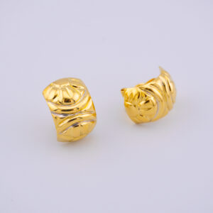 XO5 - ARETES OMEGA EN ORO DE 18K - G 4.931