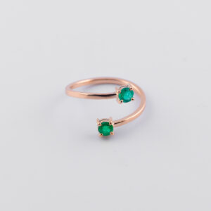 AE14-1 - ANILLO EN ORO DE 14K CON ESMERALDA - G 1.304