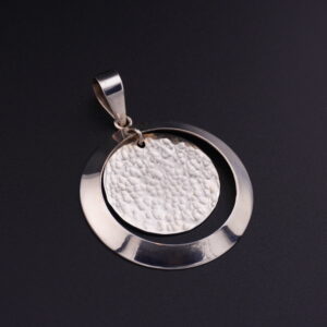 DP1 - DIJE DE PLATA GONG MARTILLADO - G 6.25