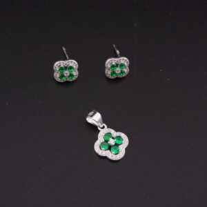 JXP7 - JUEGO DE PLATA - ARETES Y DIJE - G 2.266