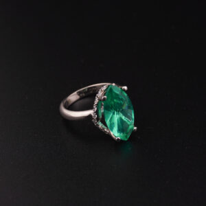 AP1 - ANILLO DE PLATA CON CRISTAL CELESTE